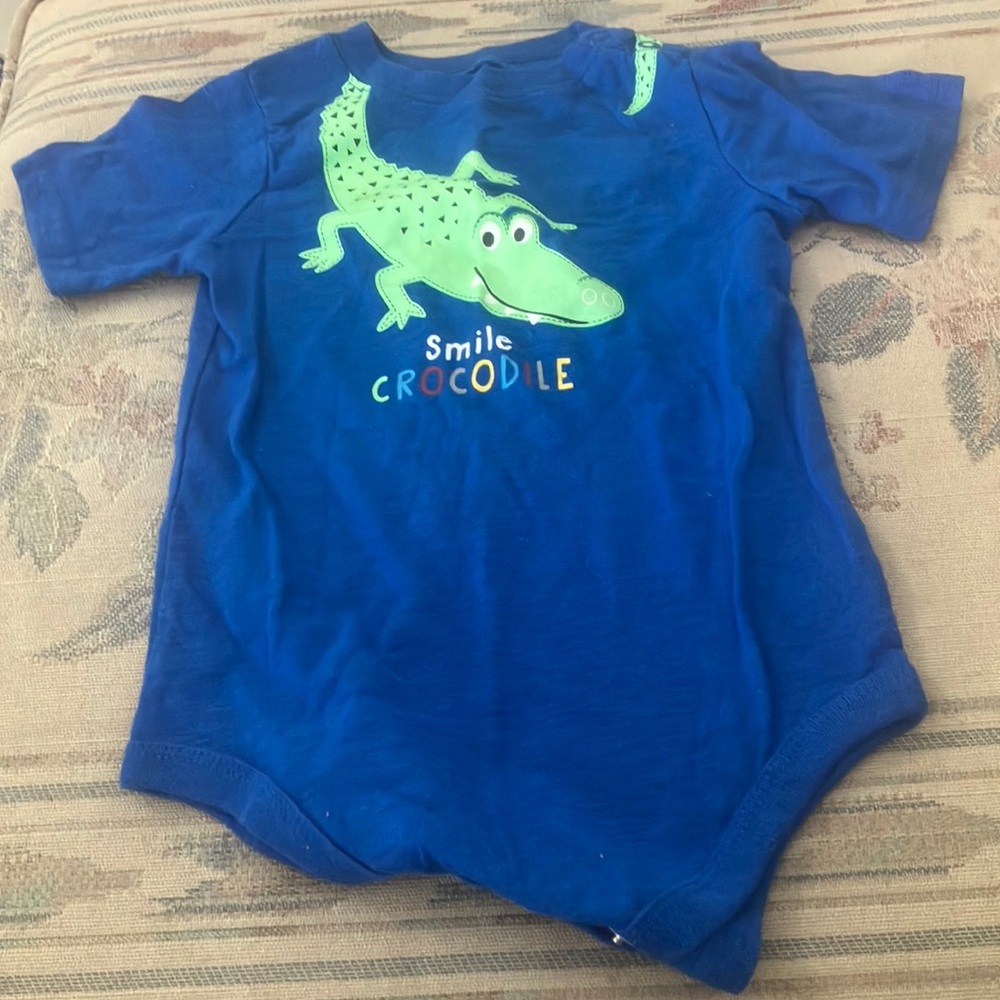 Garanimals smile crocodile, one piece 24months